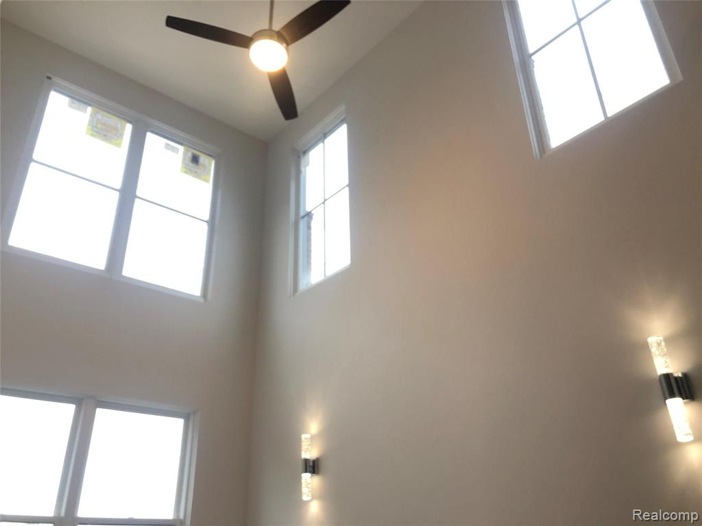 2030 Villa Road Birmingham, MI 48009 - Photo 12 of 36