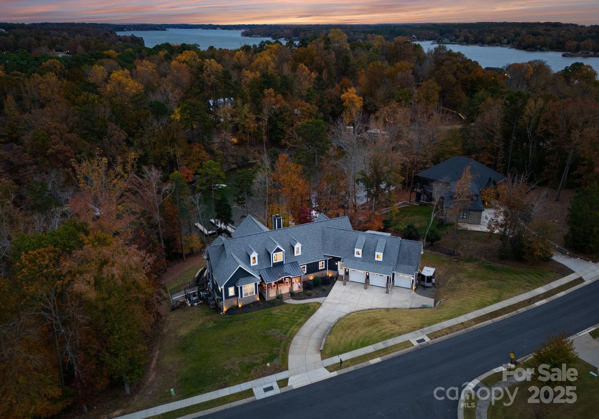 16312 Cozy Cove Road Charlotte, NC 28278 - Photo 42 of 48 an aerial view of a house with a garden