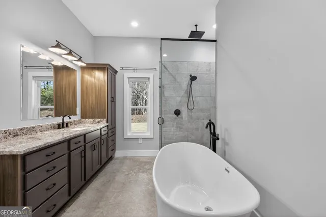 $750,000 | 2231 Highway 113, Carrollton, GA 30117