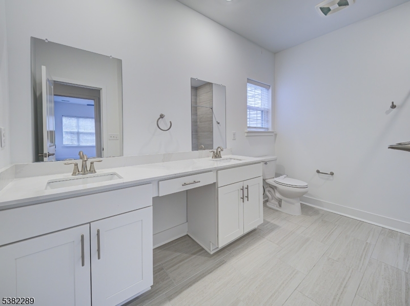 63 Veterans Way Morris Plains, NJ 07950 - Photo 17 of 31