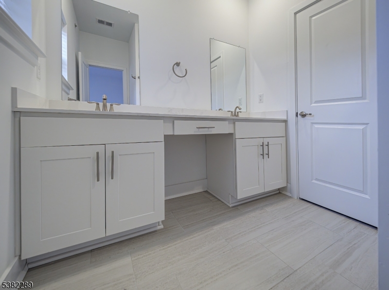 63 Veterans Way Morris Plains, NJ 07950 - Photo 23 of 31