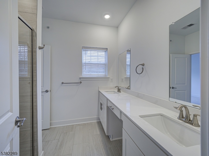 63 Veterans Way Morris Plains, NJ 07950 - Photo 25 of 31