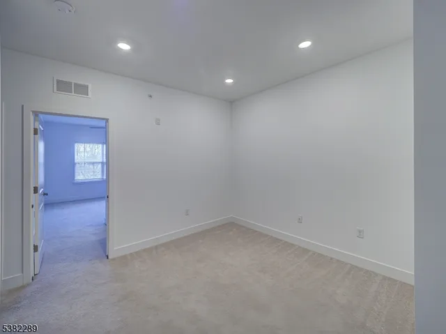 $4,200 | 63 Veterans Way, Morris Plains, NJ 07950