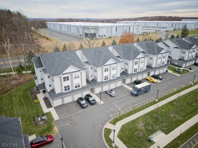 $4,200 | 63 Veterans Way, Morris Plains, NJ 07950