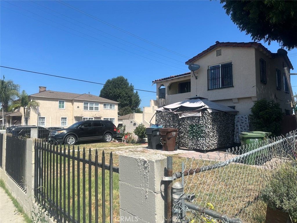 351 West Magnolia Street Compton, CA 90220 - Photo 14 of 28