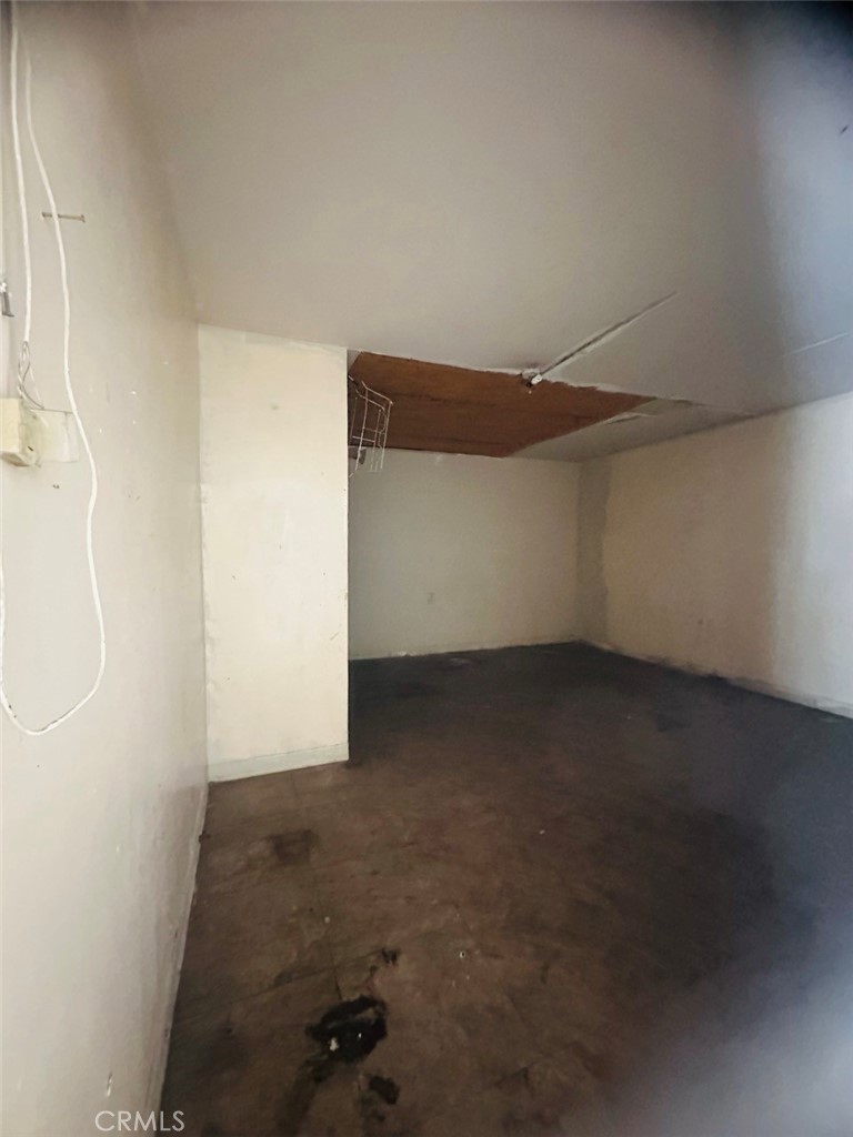 351 West Magnolia Street Compton, CA 90220 - Photo 24 of 28