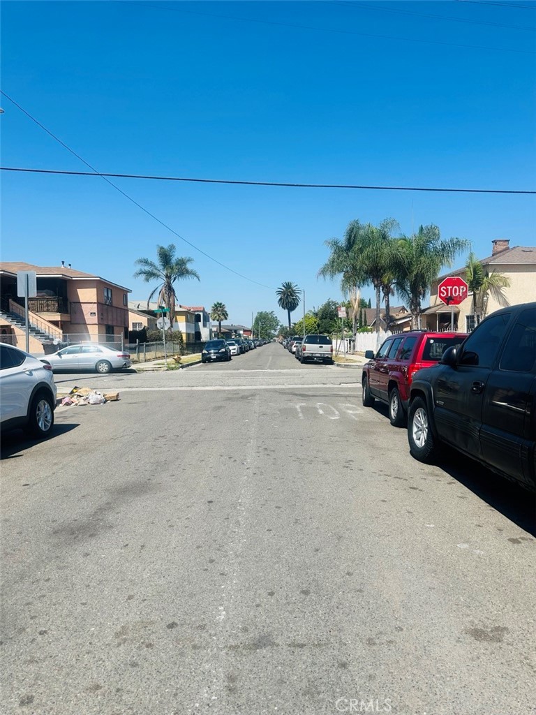 351 West Magnolia Street Compton, CA 90220 - Photo 26 of 28