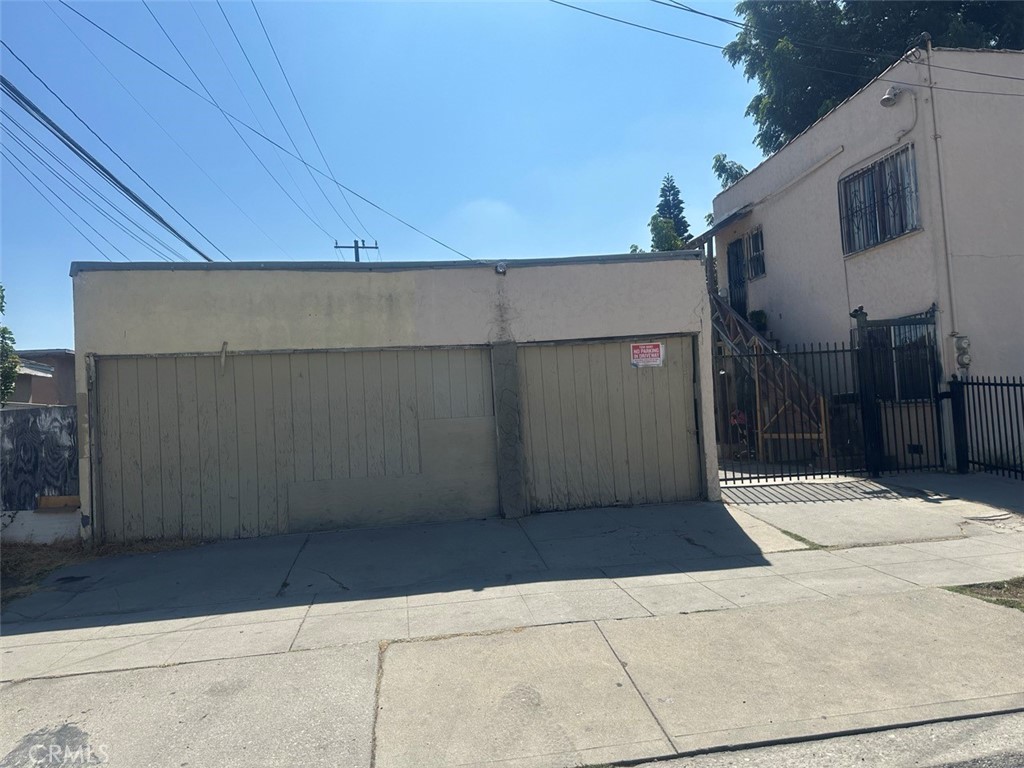 351 West Magnolia Street Compton, CA 90220 - Photo 6 of 28