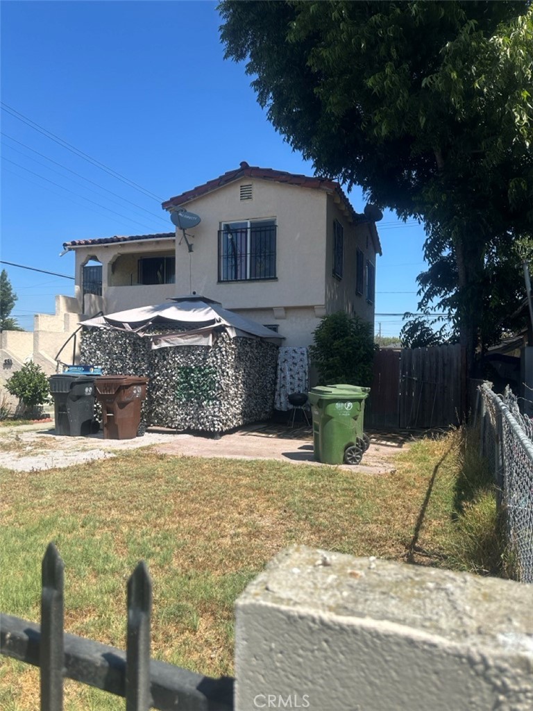 351 West Magnolia Street Compton, CA 90220 - Photo 9 of 28