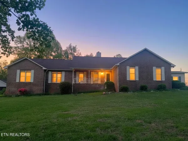 $485,000 | 31 Chestnut Oak Road, Crossville, TN 38571