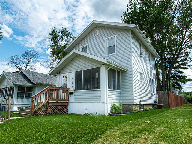 1829 3rd Street Fort Wayne, IN 46808 - Photo 1 of 33 Gallery Image 1