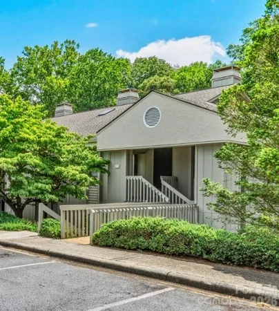 $264,900 | 106 Abbey Circle, Asheville, NC 28805
