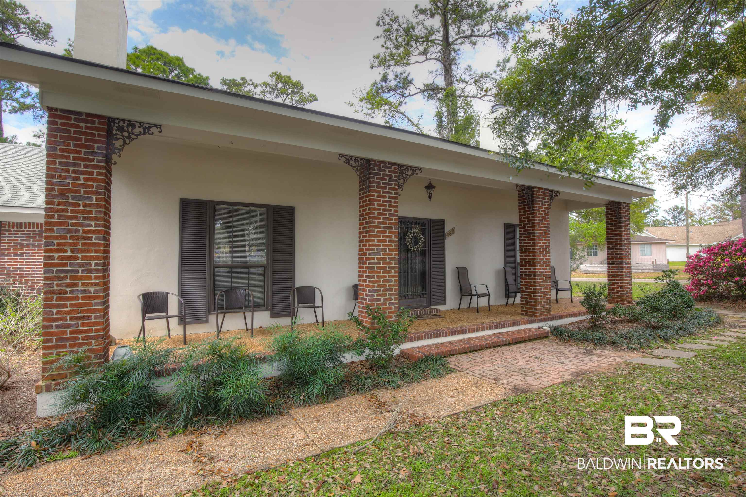 409 Santa Rosa Avenue Daphne, AL 36526 - Photo 3 of 33
