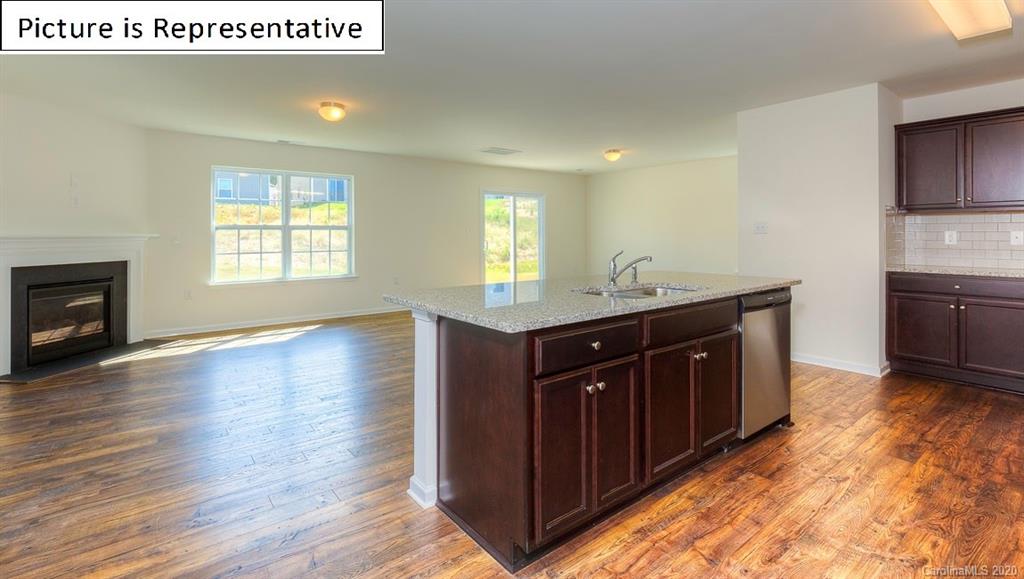 7503 Finnigan Road Charlotte, NC 28215 - Photo 11 of 28 Gallery Image 11