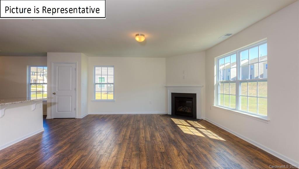 7503 Finnigan Road Charlotte, NC 28215 - Photo 3 of 28 Gallery Image 3