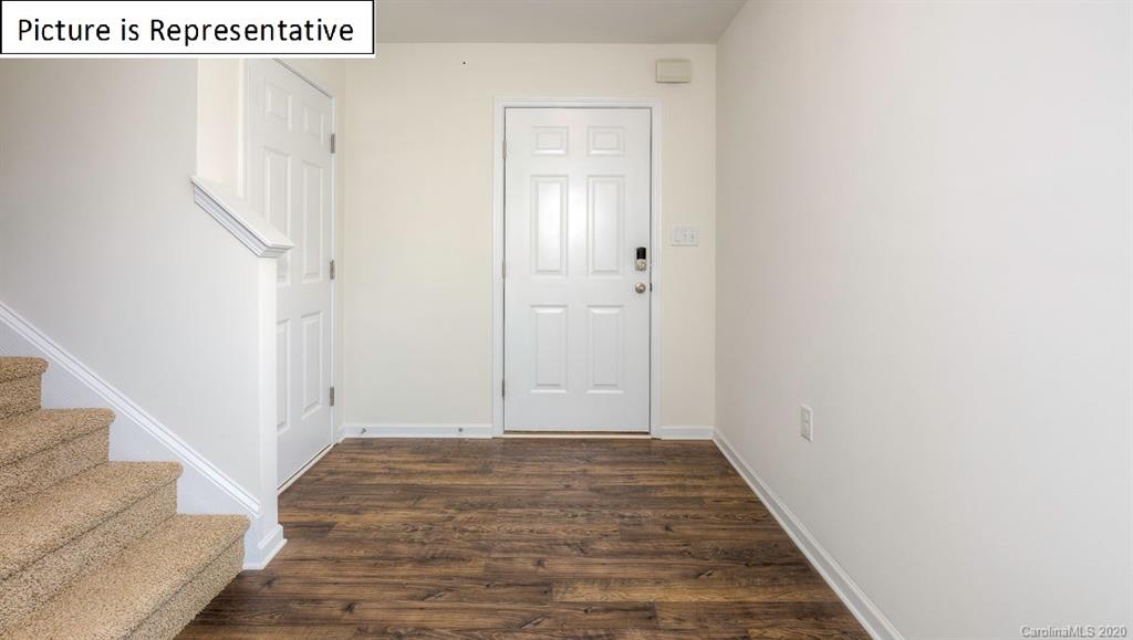 7503 Finnigan Road Charlotte, NC 28215 - Photo 4 of 28 Gallery Image 4