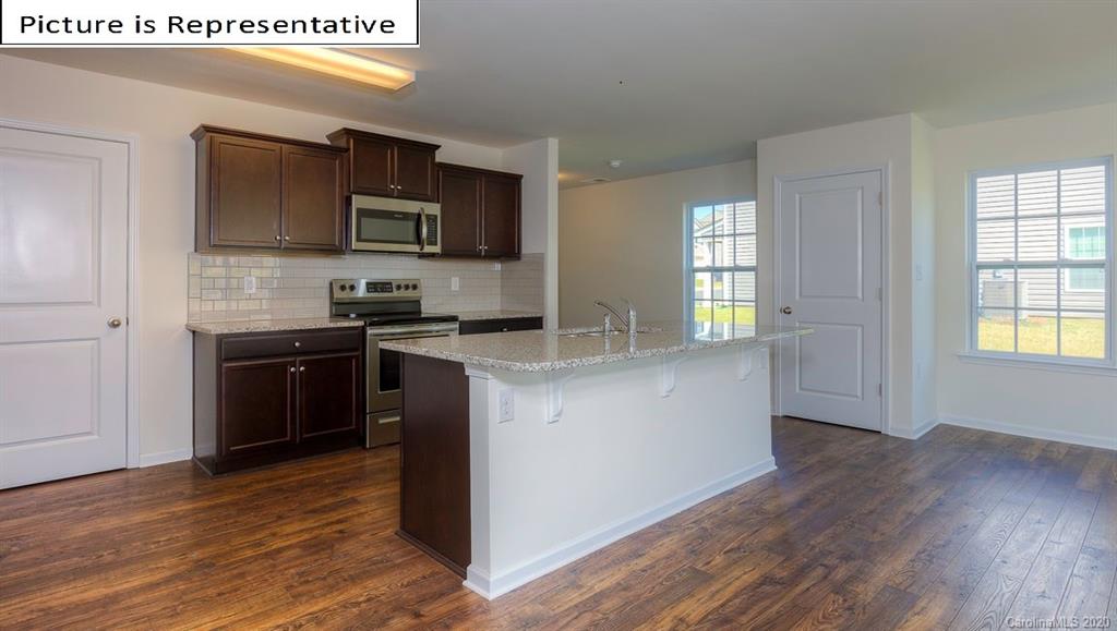 7503 Finnigan Road Charlotte, NC 28215 - Photo 6 of 28 Gallery Image 6