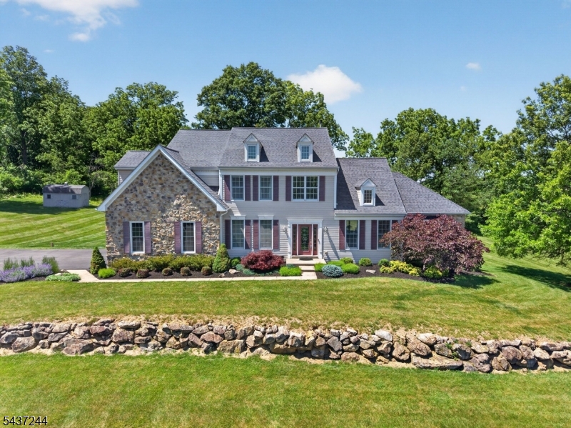 27 Kalan Farm Road Hampton, NJ 08827 - Photo 1 of 47