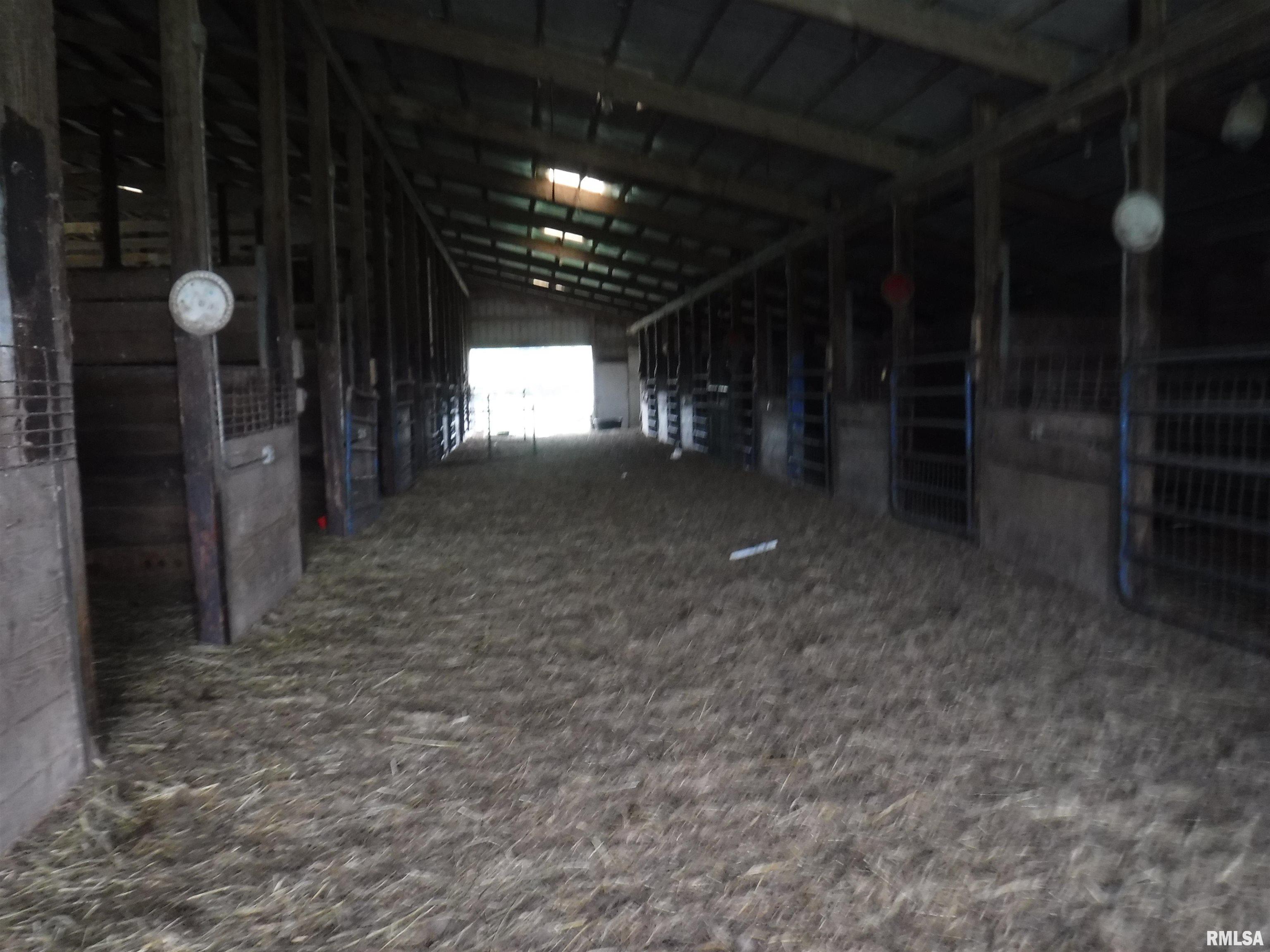 4716 Kinmundy Road Salem, IL 62881 - Photo 27 of 41