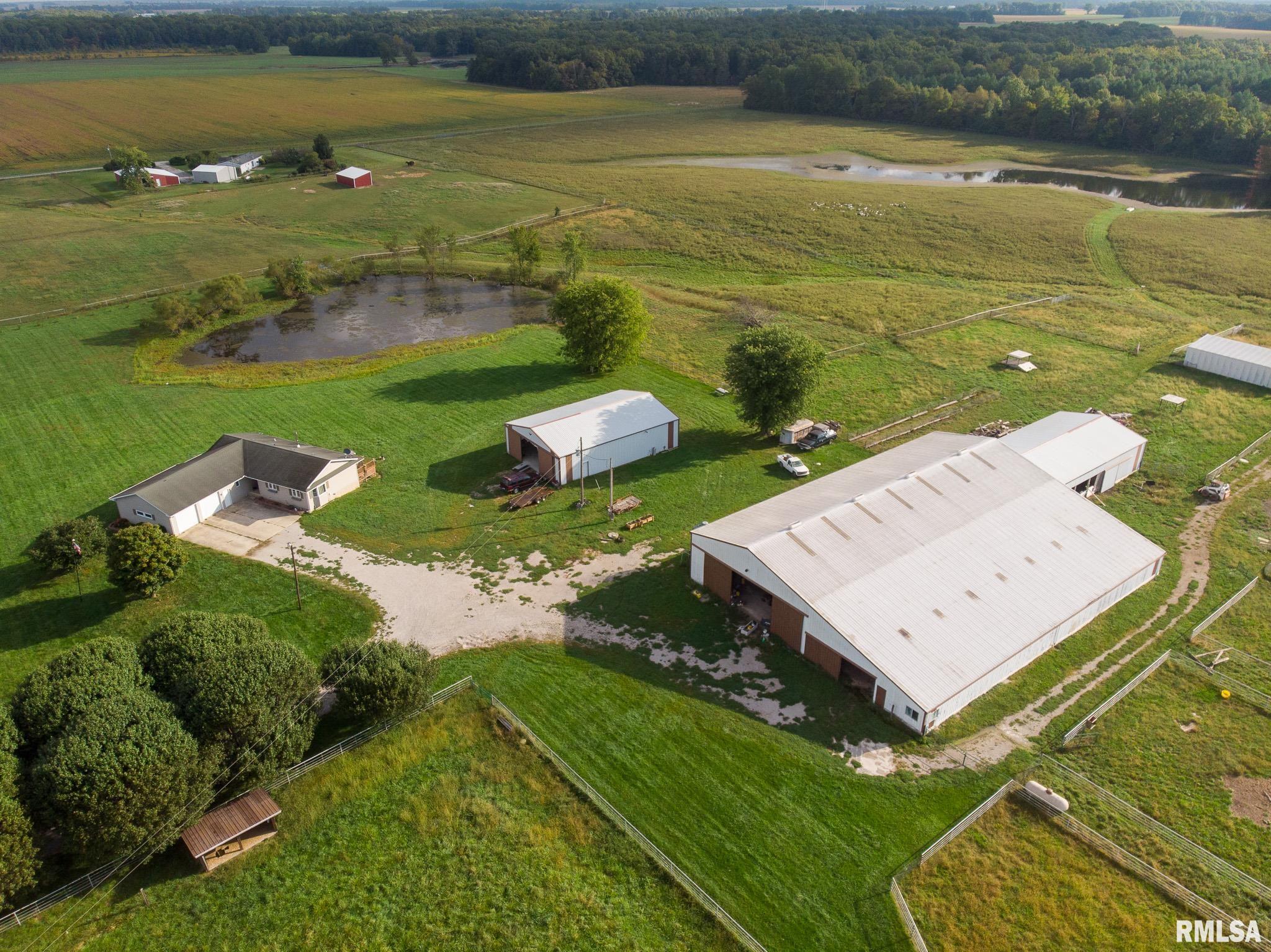 4716 Kinmundy Road Salem, IL 62881 - Photo 37 of 41