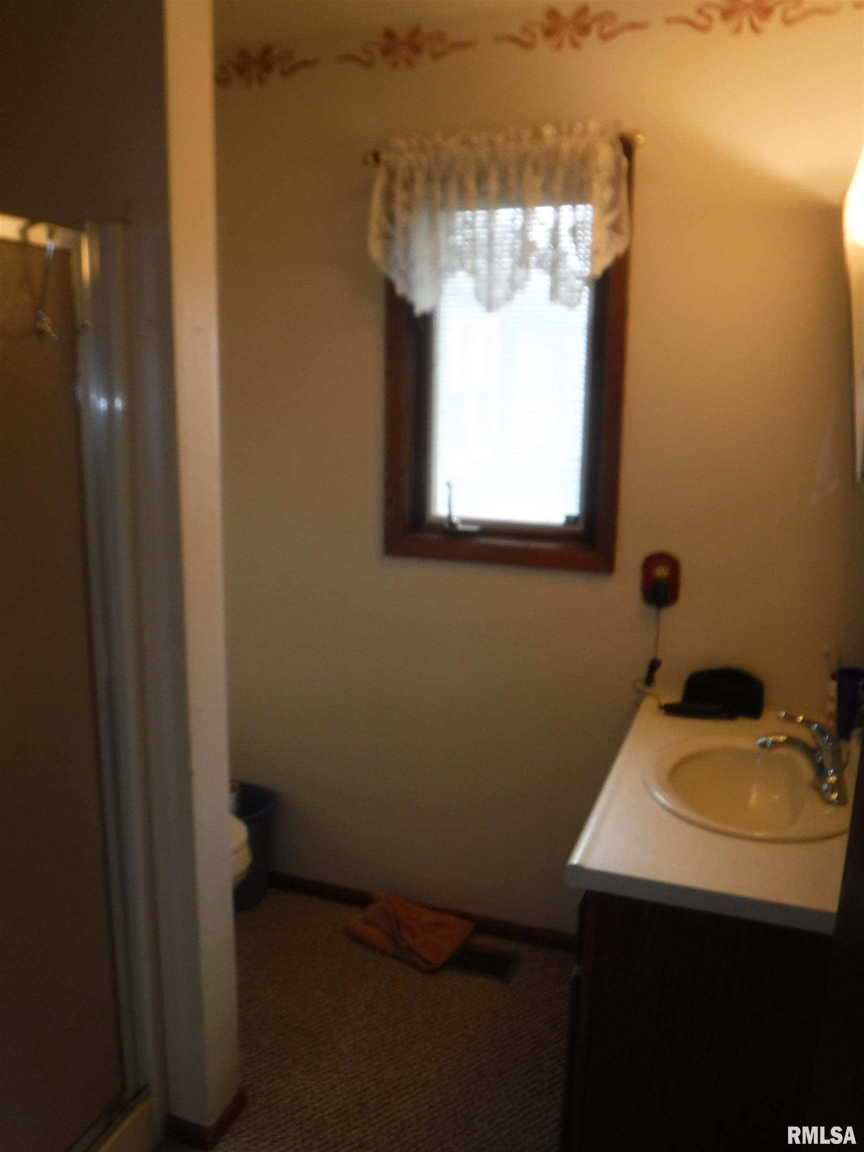 4716 Kinmundy Road Salem, IL 62881 - Photo 10 of 41
