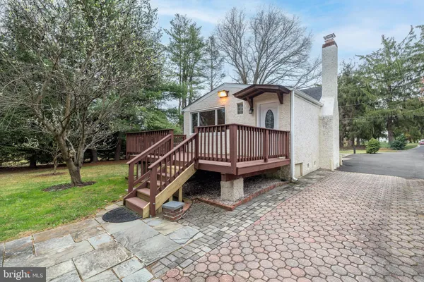 $595,000 | 1630 Bonnie Brae Drive, Huntingdon Valley, PA 19006