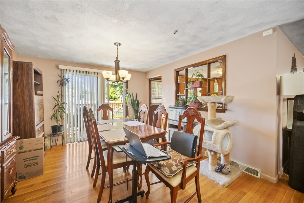 10 Gloversbrook Road Randolph, MA 02368 - Photo 3 of 16 Gallery Image 3