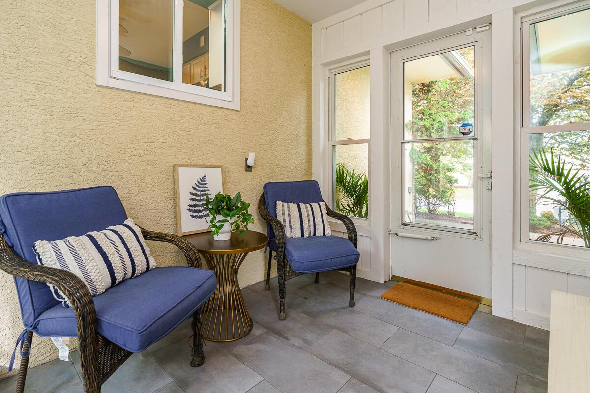 3090 North Star Road Columbus, OH 43221 - Photo 34 of 44 3090 sunroom