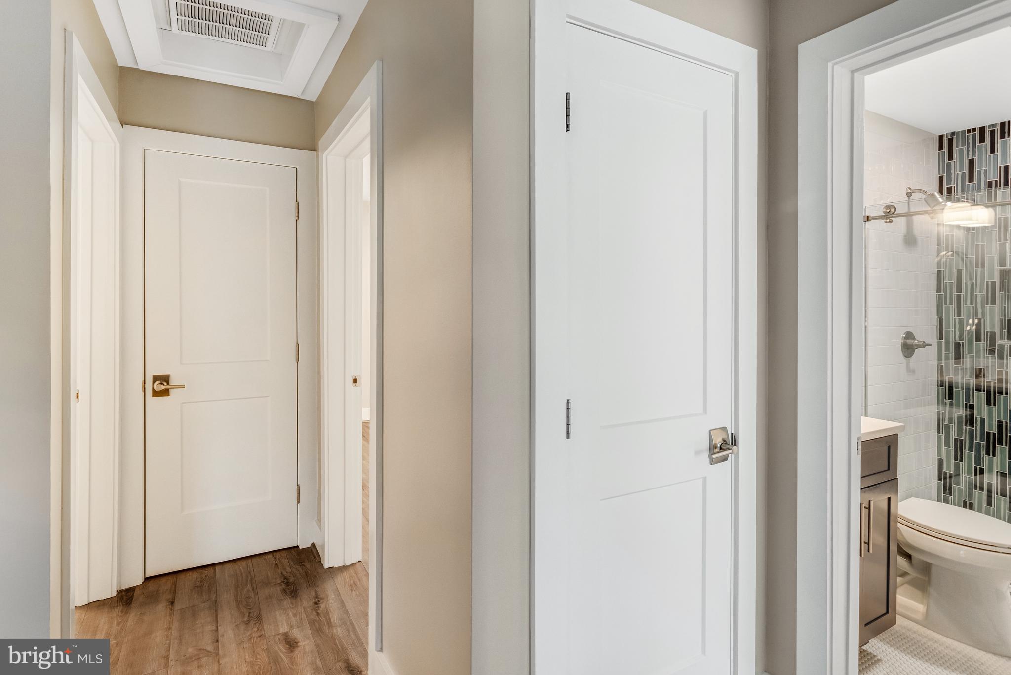 8217 Buckland Mill Road Gainesville, VA 20155 - Photo 9 of 28 Gallery Image 9