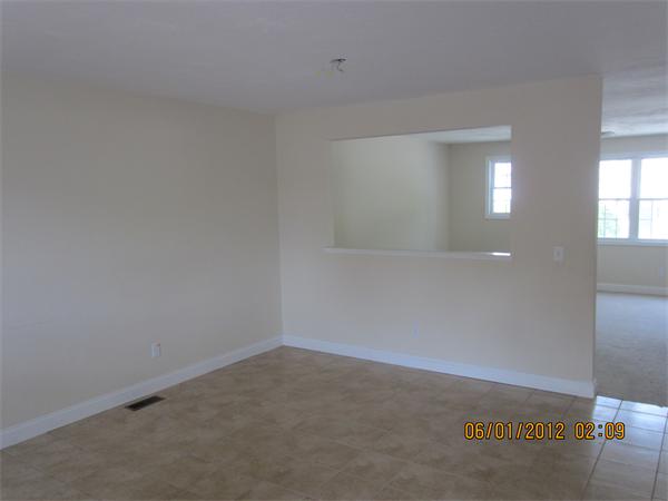53 Gibbs Street Worcester, MA 01607 - Photo 4 of 6 Gallery Image 4