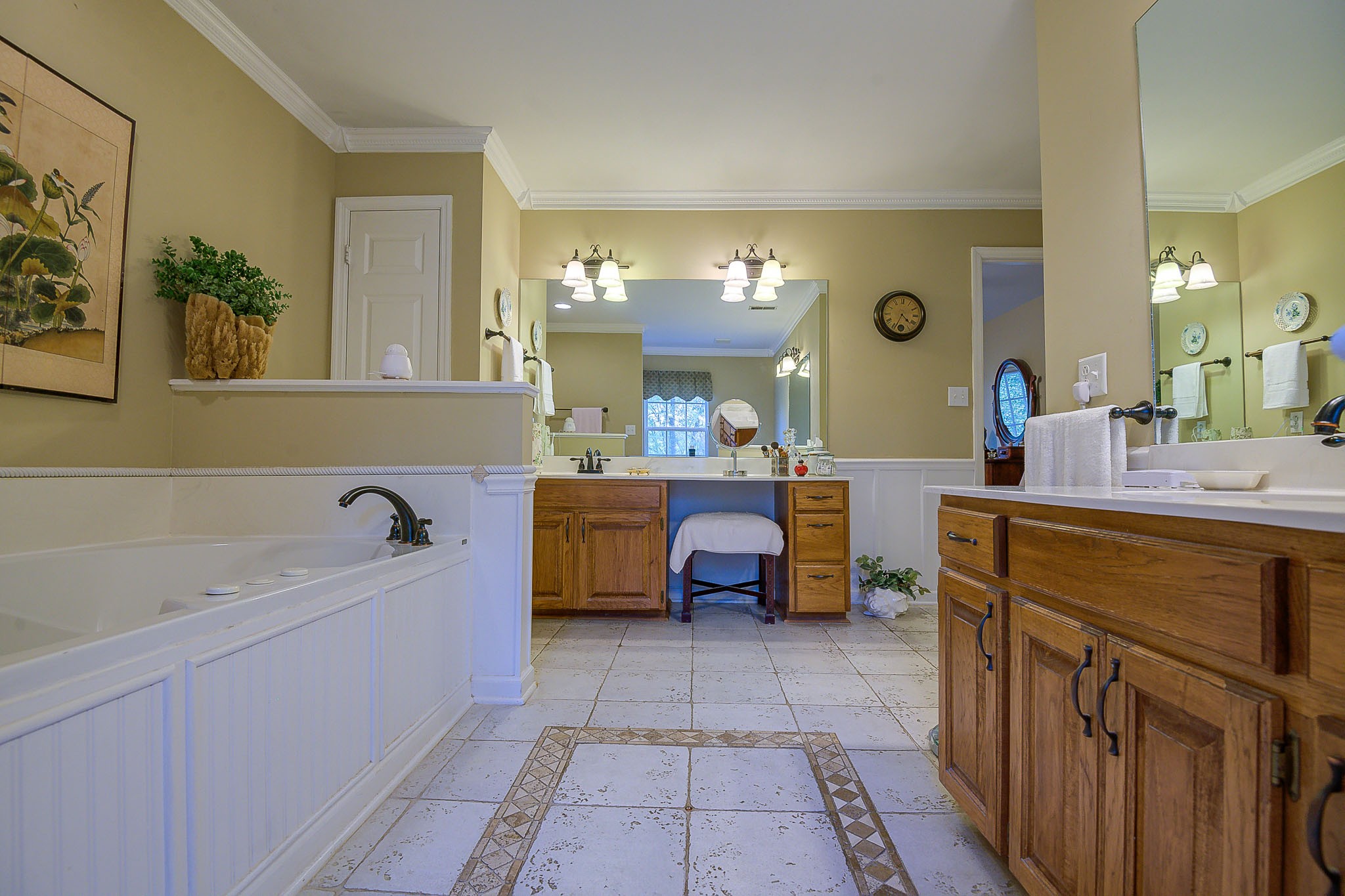 4685 Highway 64 Rutherfordton, NC 28139 - Photo 26 of 50 a bathroom with a tub a sink and a mirror