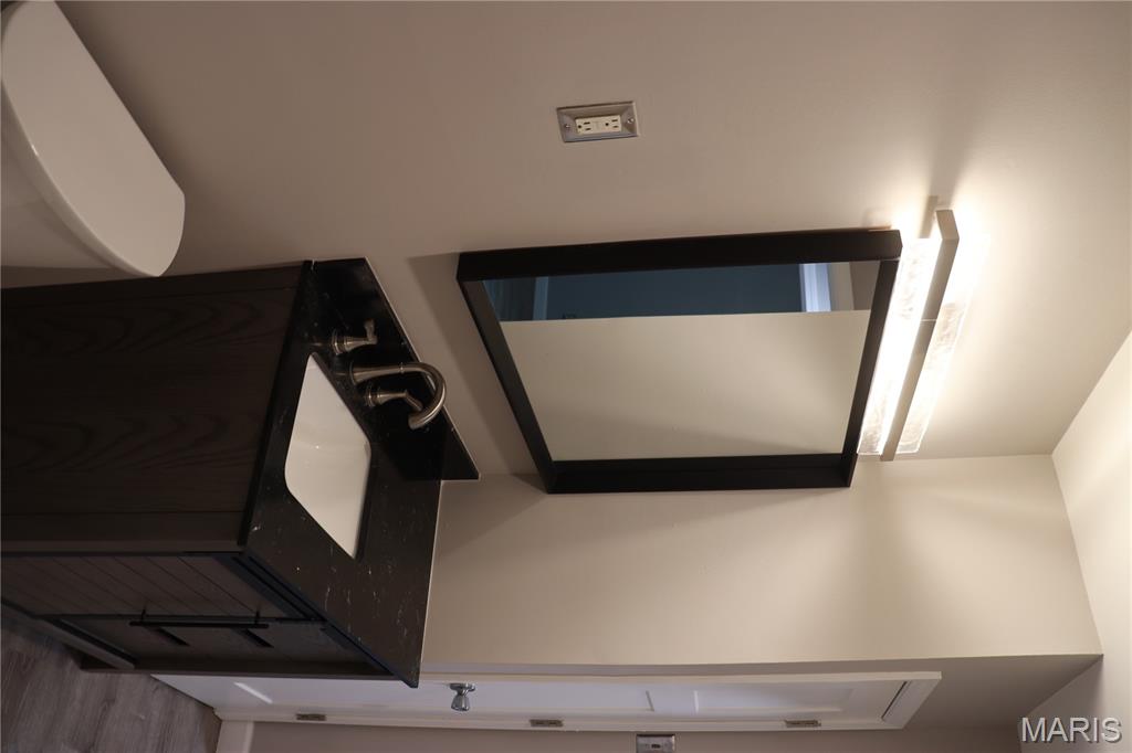 8922 Higginson Avenue Bel-Ridge, MO 63121 - Photo 13 of 32