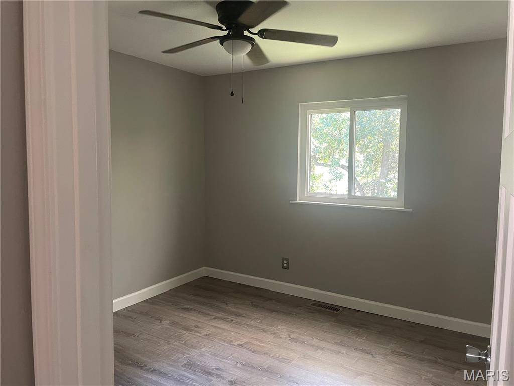 8922 Higginson Avenue Bel-Ridge, MO 63121 - Photo 6 of 32