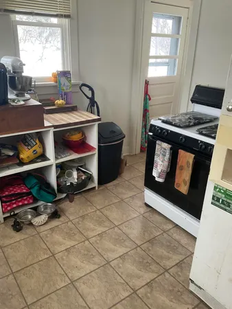 $175,000 | 38983 County Road 215, Bangor, MI 49013