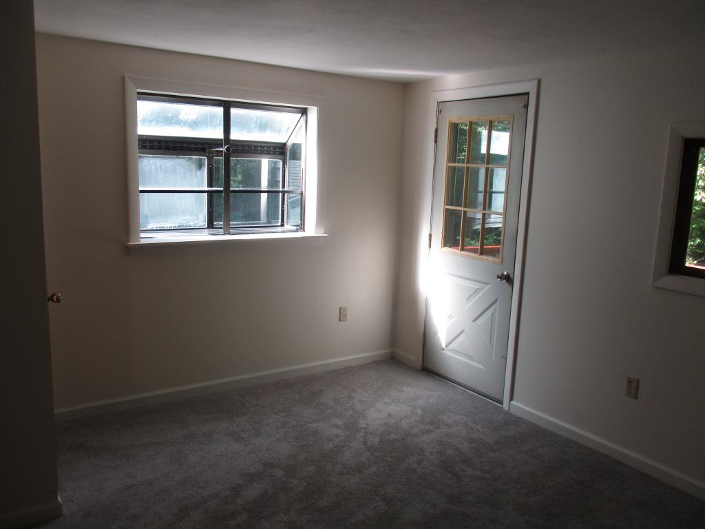 10 Ellen Brook Road Hillsborough, NH 03244 - Photo 2 of 12 Gallery Image 2