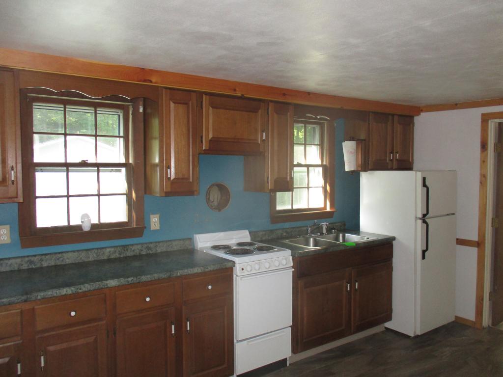 10 Ellen Brook Road Hillsborough, NH 03244 - Photo 3 of 12 Gallery Image 3