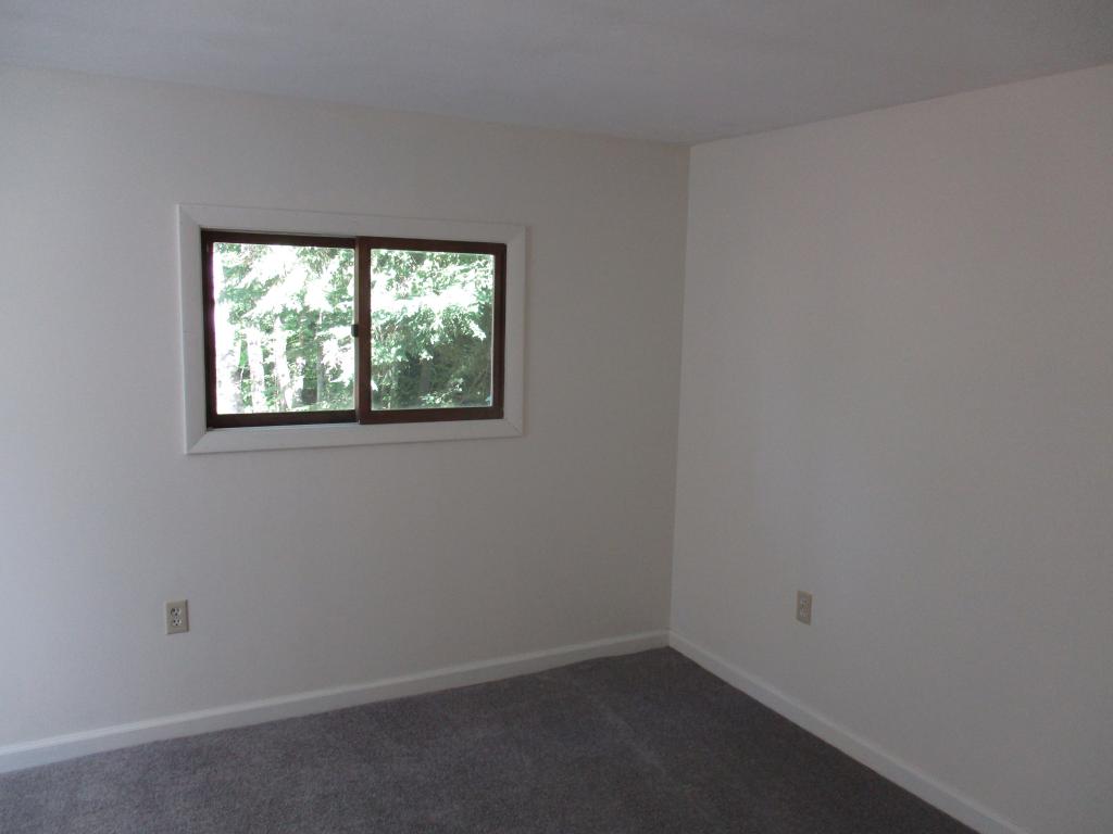 10 Ellen Brook Road Hillsborough, NH 03244 - Photo 7 of 12 Gallery Image 7