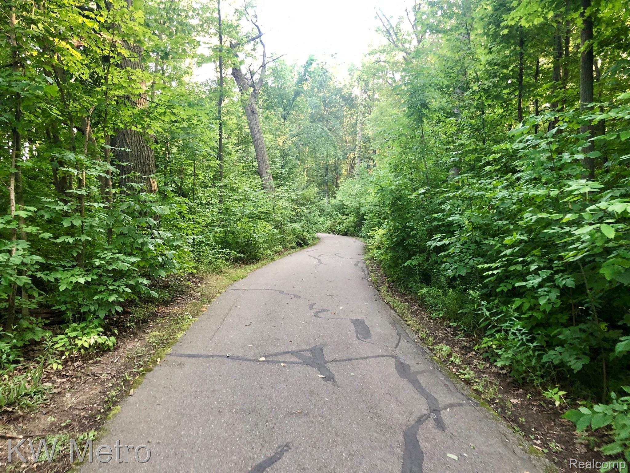 1421 Reid Road Grand Blanc, MI 48439 - Photo 30 of 32 Bicentennial Park Trail 2