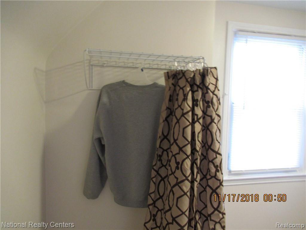 6579 Pelham Road Allen Park, MI 48101 - Photo 21 of 37