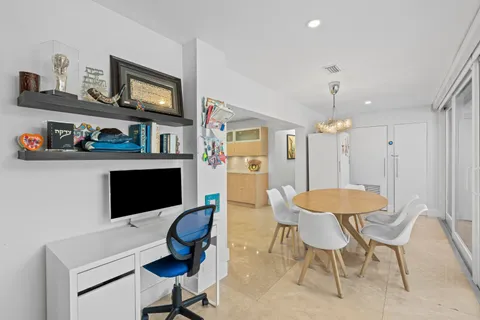 $3,000,000 | 3870 North 31st Terrace, Hollywood, FL 33021
