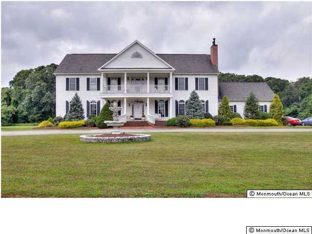 21 Muhlenbrink Road Colts Neck, NJ 07722 - Photo 1 of 21 Primary Photo