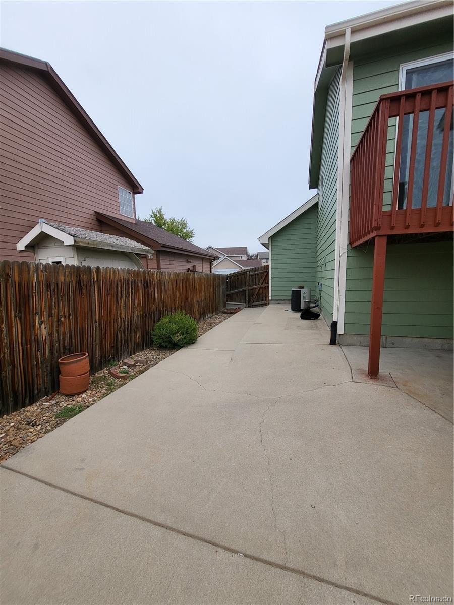 4925 Freeport Way Denver, CO 80239 - Photo 16 of 17