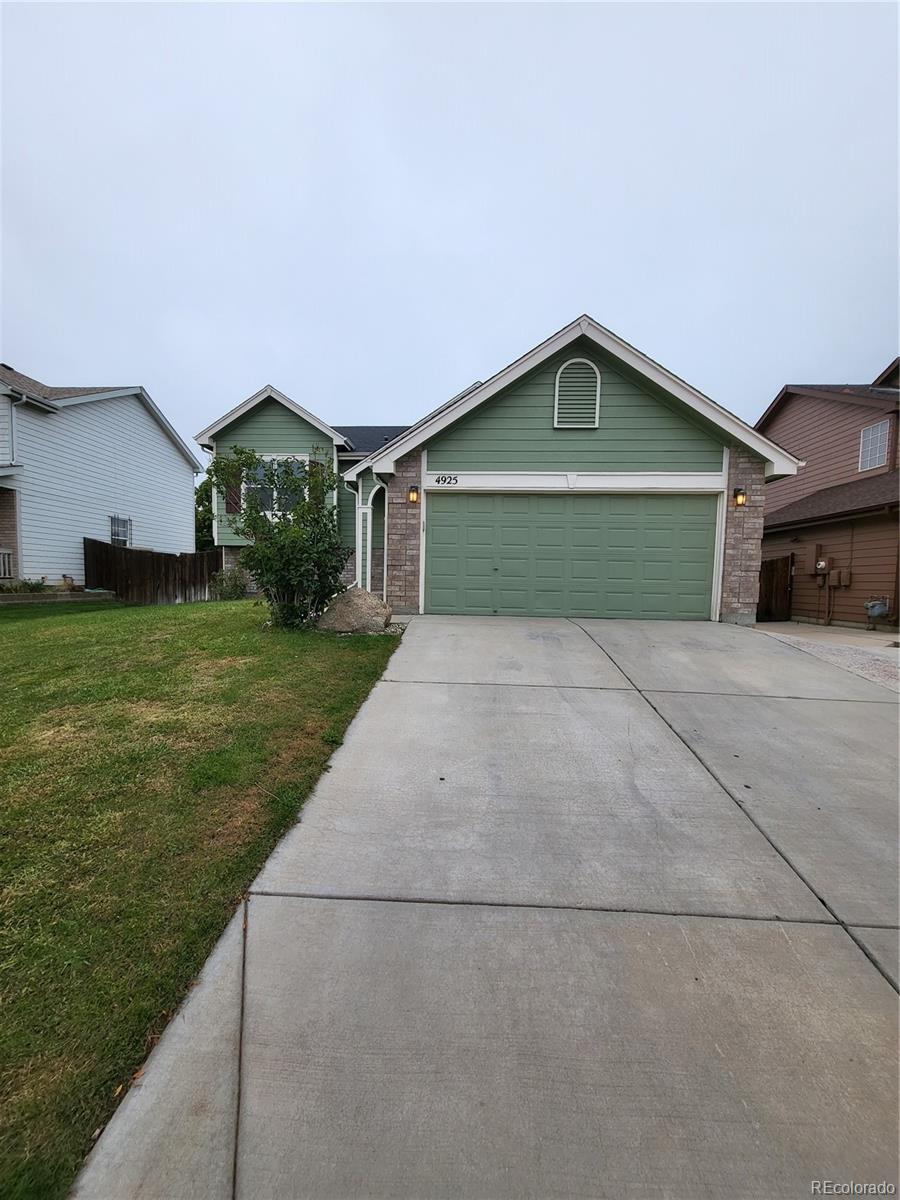 4925 Freeport Way Denver, CO 80239 - Photo 17 of 17