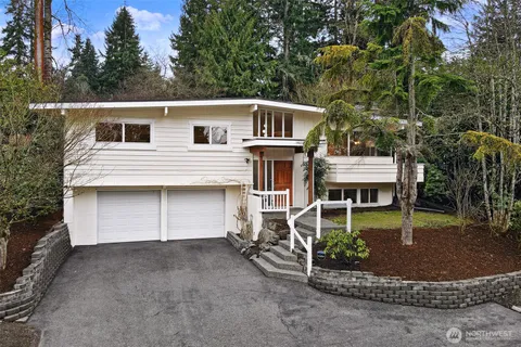 $1,295,000 | 14627 Southeast Newport Way, Bellevue, WA 98006