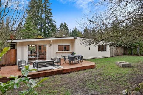 $1,295,000 | 14627 Southeast Newport Way, Bellevue, WA 98006