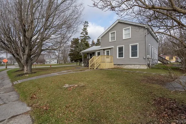 $250,000 | 11757 State Route, Chaumont, NY 13622