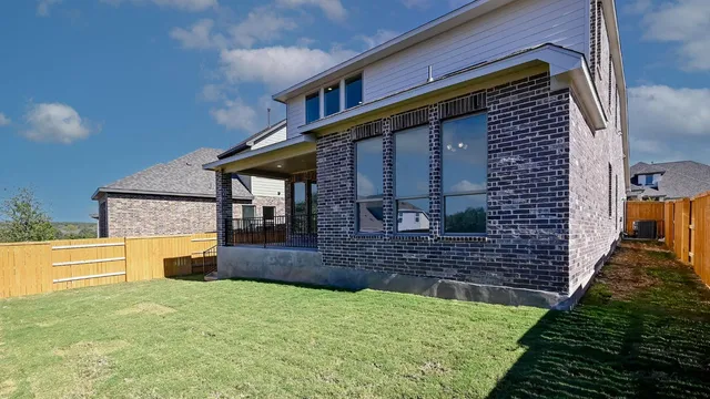 $494,900 | 318 Prickly Poppy Loop, Kyle, TX 78640