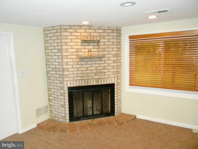 3903 Setonhurst Road Baltimore, MD 21208 - Photo 8 of 15 Interior (General)