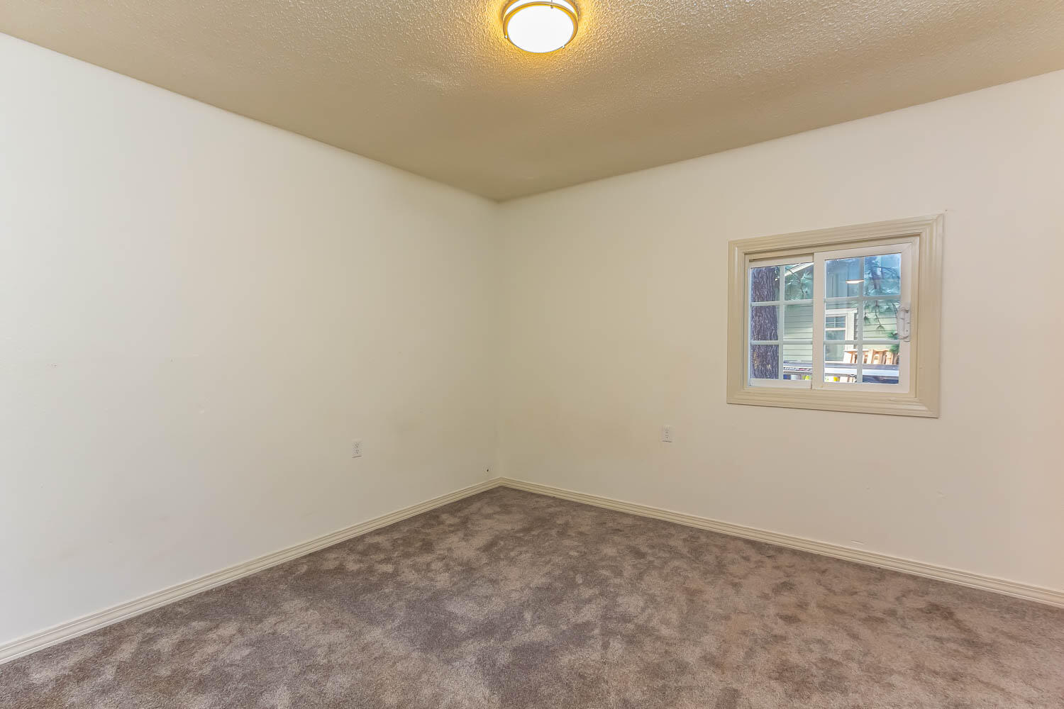 60299 Cinder Butte Road Bend, OR 97702 - Photo 17 of 28 In the addition