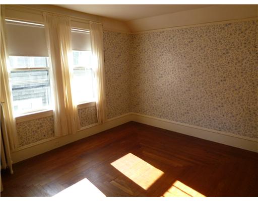 15 Ellery Road Newport, RI 02840 - Photo 13 of 19 Bedroom. 2nd floor bedroom (smaller of the two upstairs bedrooms).